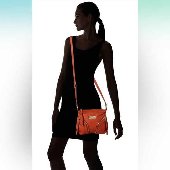 Franco Sarto Clara Crossbody leather purse in Rhumba Orange - Picture 3 of 6